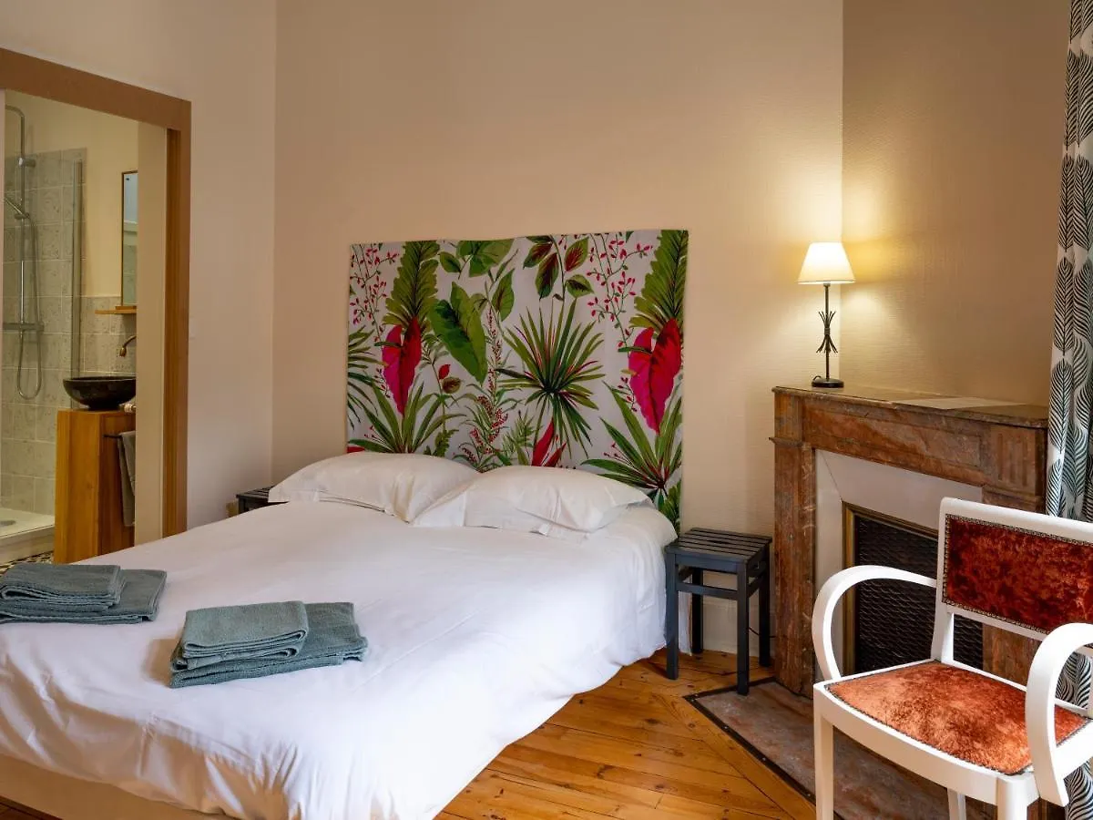 La Villa Francois Premier La Bourboule Bed & Breakfast